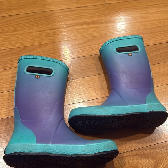 Bogs girls bloom ombré rubber rain boots size 4. - Picture 8 of 9